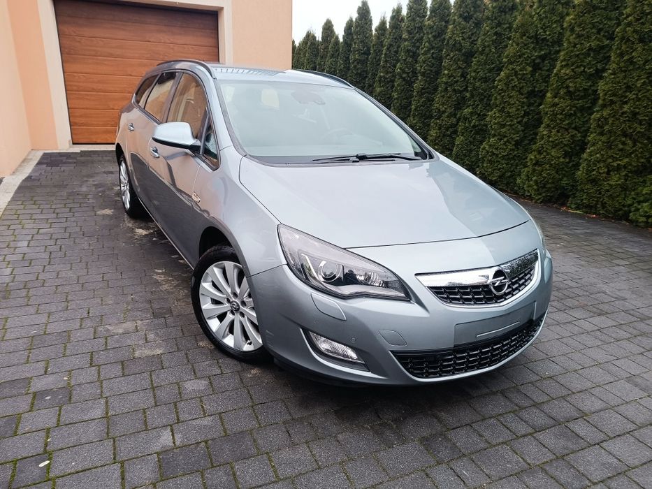Opel Astra  (1.4 benzyna)