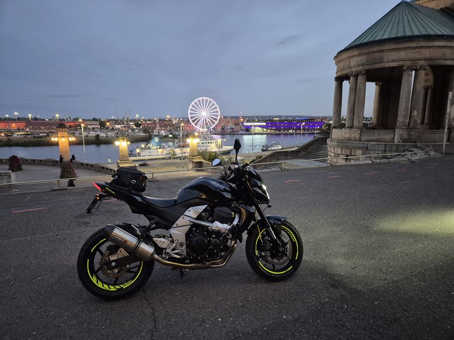 七竈（ナナカマド）【現品発送】管理70760 Kawasaki Z750 Czarna Stargard • OLX.pl