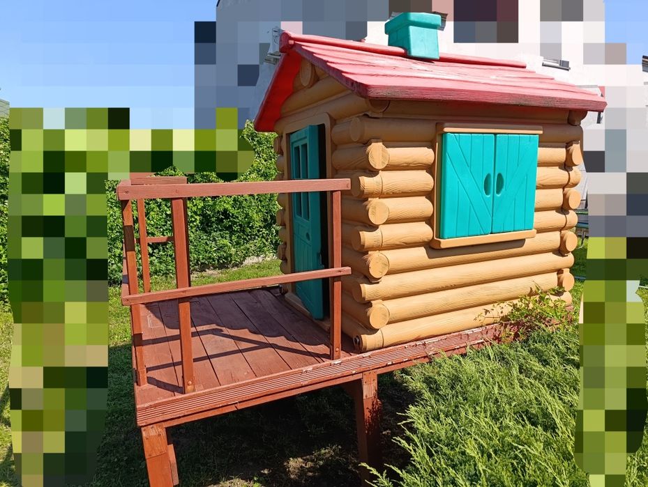 Domek dla dziecka Chicco ( chata myśliwska) na podeście.