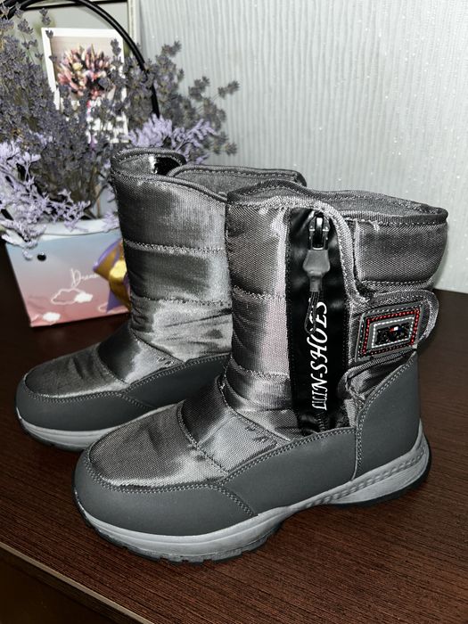 Дутики нові на хлопчика