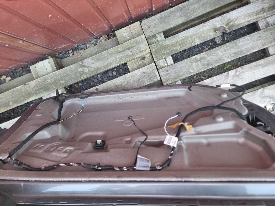 BMW e61 drzwi kompletne lewy przód a52 space grau ładne w kolor