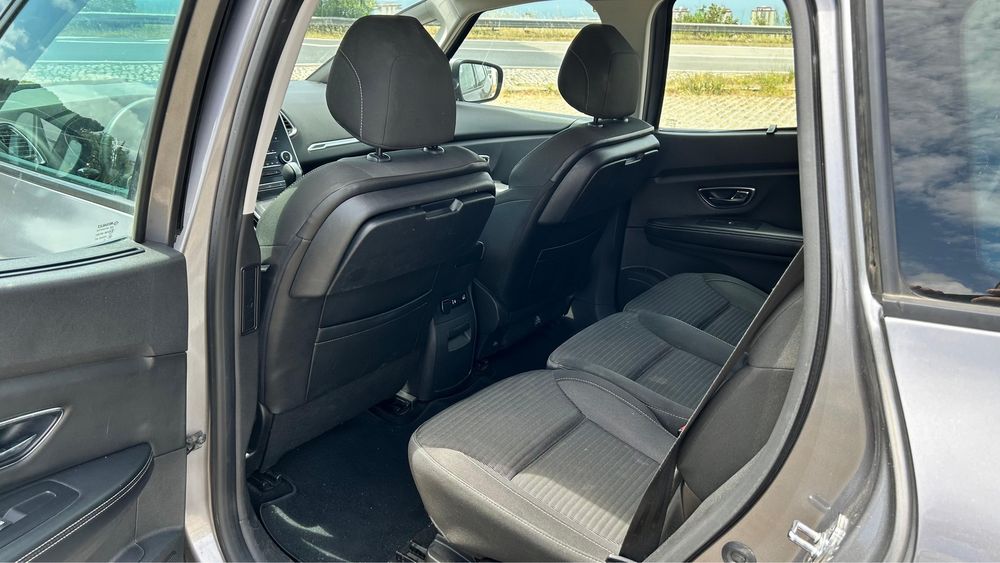 Renault Grand Scenic IV 1.5 dci 7 lugares