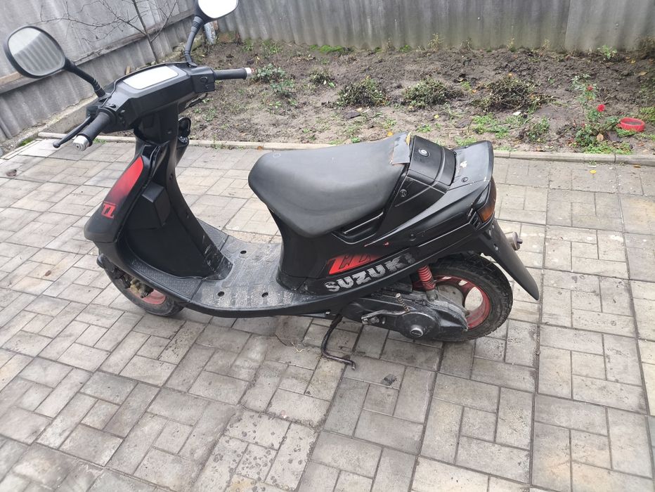 Продам скутер Сузуки сепия зз