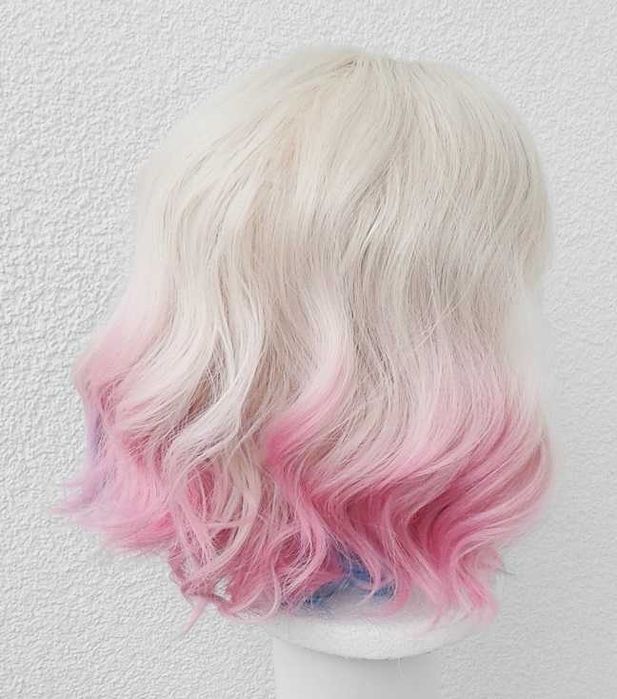 Blond peruka z przedziałkiem Enid Sinclair Wednesday Harley Quinn wig