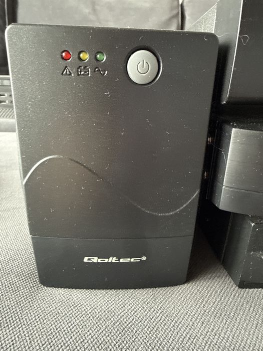 Rejestrator do kamer 3 szt. Ups zasilacz awaryjny QOLTEC Switch TP-Link