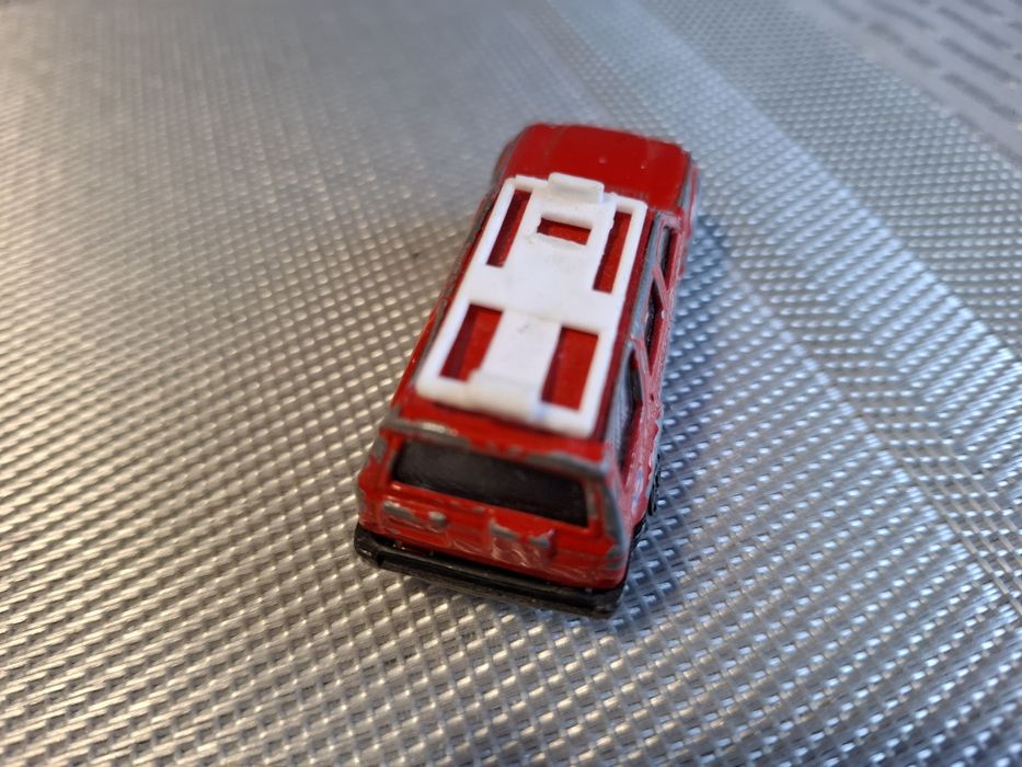 Model samochodu skala 1:64