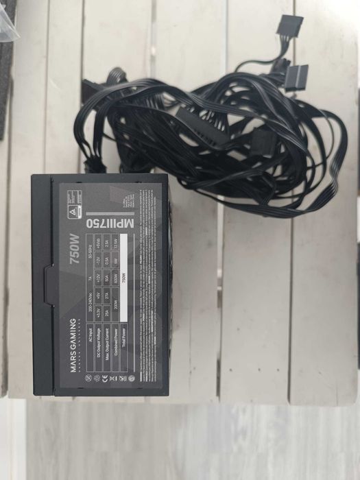 Fonte 750w MSI em ótimo estado