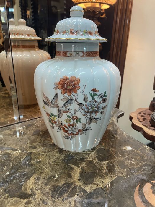 Pote Castanheira da Vista Alegre Magnólia