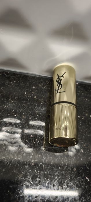 Rozświetlacz YSL