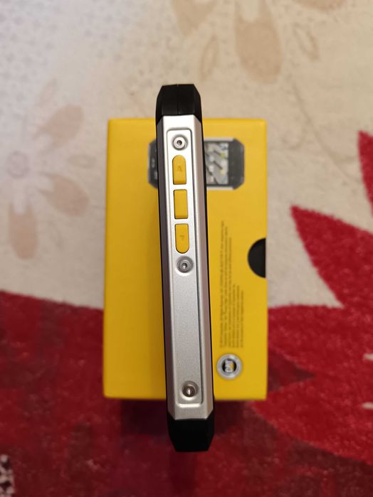 телефон  CAT B15Q