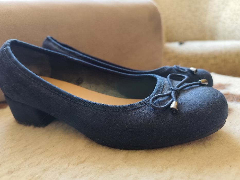 Czółenka na słupku