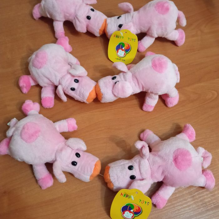 Игрушка мягкая.Движется со звукомДве по цене одной