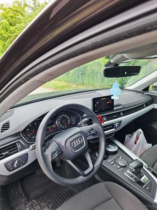 AUDI A4 Limousine