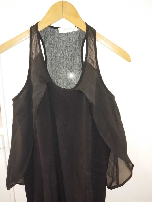 Vestido curto em camadas Zara