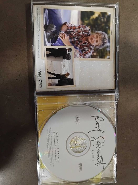 Rod Stewart em cd novos
