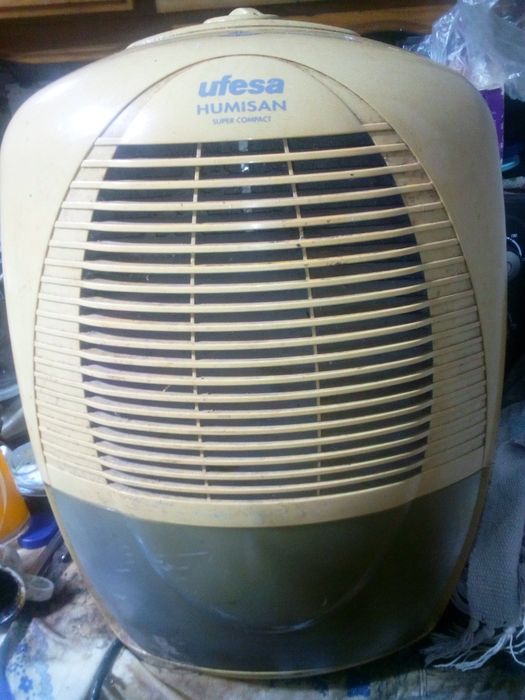 Desumidificador eléctrico  moderno marca ufesa 30€