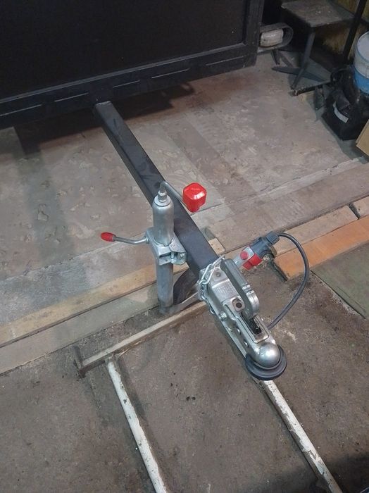 Причіп для легкового автомобіля