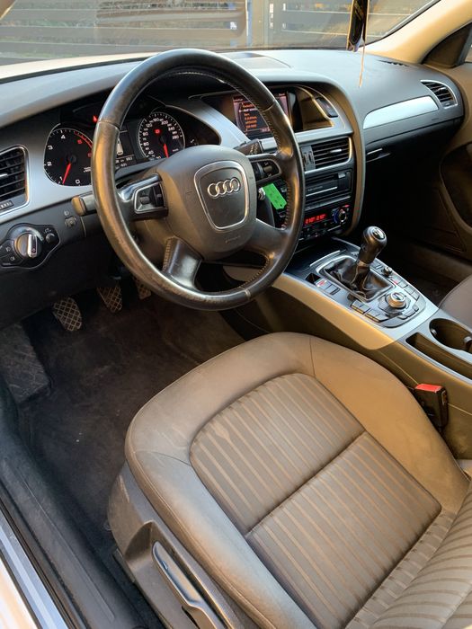 Audi a4 b8. 2011 rok 2.0 tdi