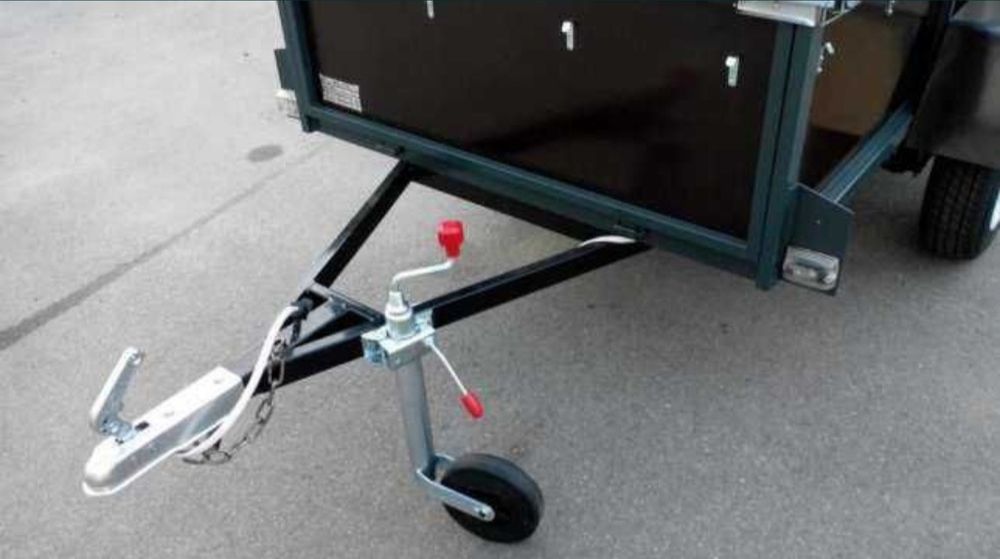 Прицеп легковой 2.20м /1.31м Хамер Люкс бакелитовый причіп