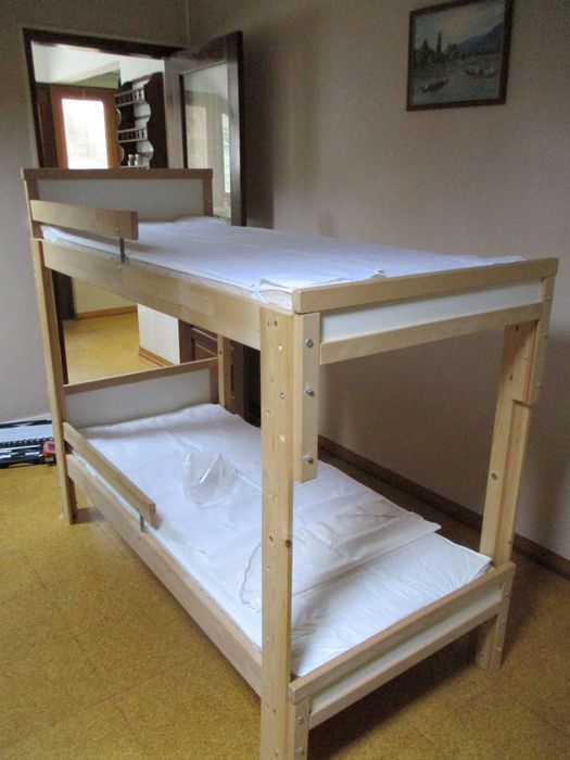 Duas camas de criança IKEA (modelo SNIGLAR) 76 x 165 cm