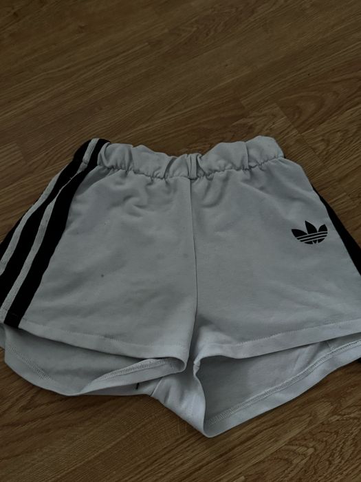 Шорти адідас короткі