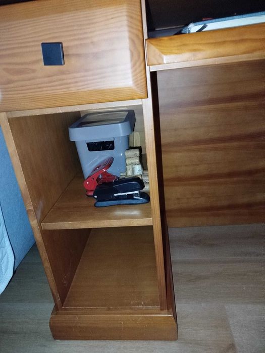 Secretaria em pinho mel
