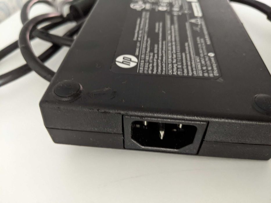 Оригінальна зарядка HP 200W 7.4 * 5.0 10.3A 19.5V