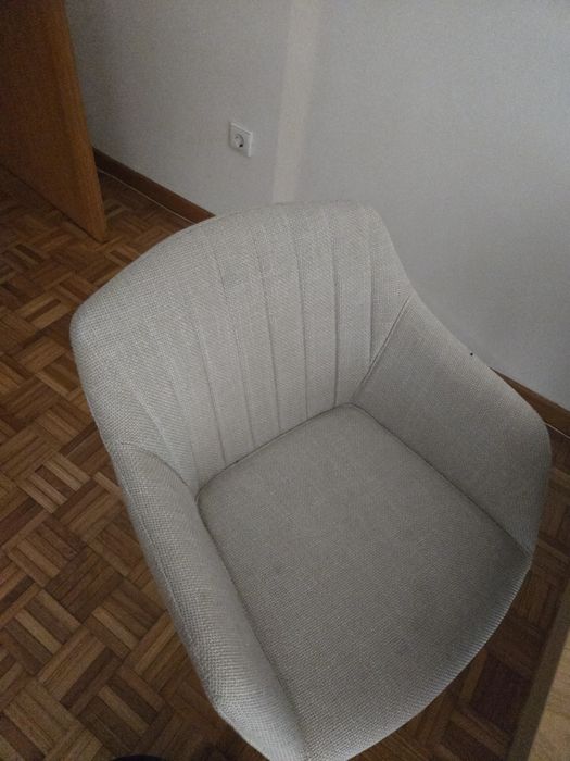 Vendo mesa jantar +6 cadeiras