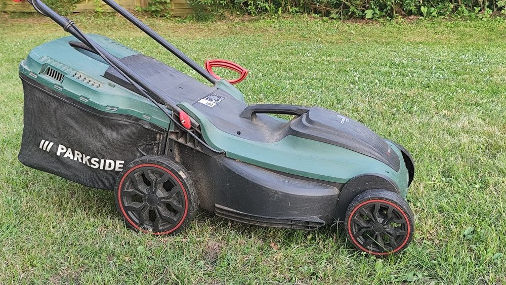 Kosiarka Parkside PRM 1800 A2. Na części.
