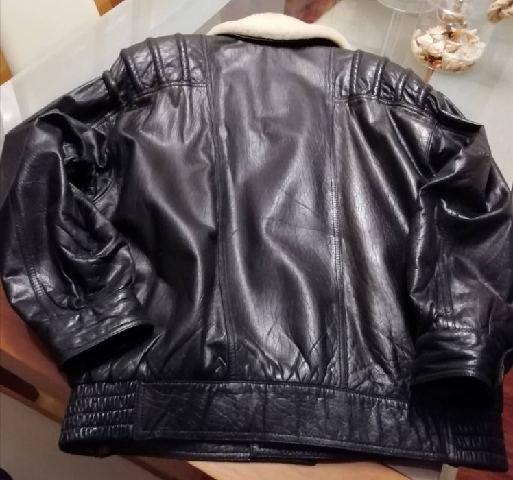 Casaco Preto de Couro
