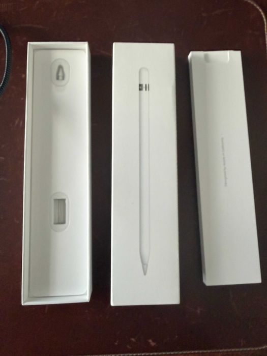 Ipad (8th Generation) WI-FI + Cellular 128 GB (cinzento sideral)