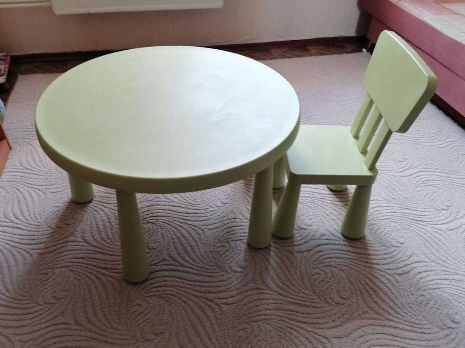 Стол и стул детский Икеа
