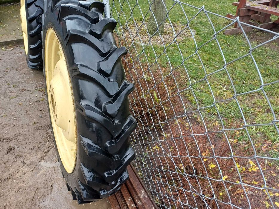 Wąskie koła 9.5 - 32 kola uprawowe, do międzyrzędzi Ursus c-330