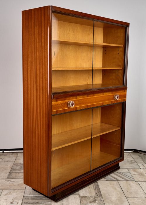 Biblioteczka, witryna w stylu Art Deco, Český Nábytek, Czechosłowacja, 1960 rok