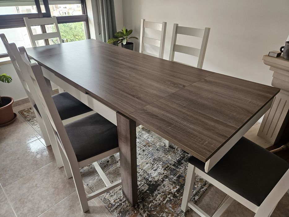 Conjunto Mesa Paris e cadeiras