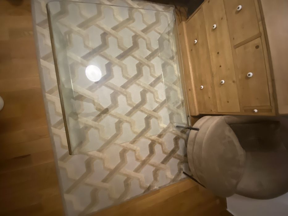 Mesa de centro em vidro