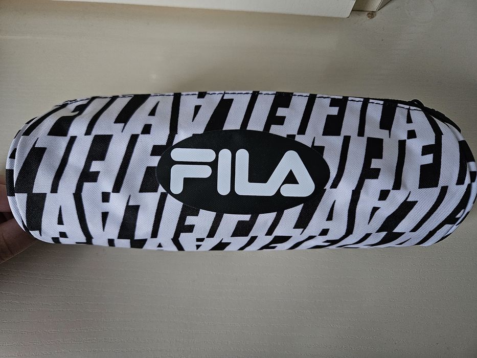 Estojo Fila Preto e Branco
5€
