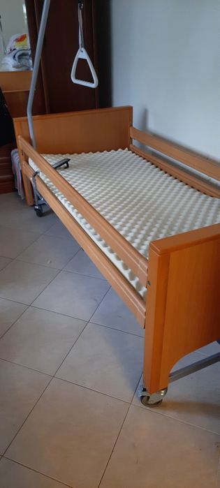 Łóżko rehabilitacyjne regulowane