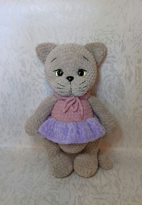 Кішка. Ручна робота.