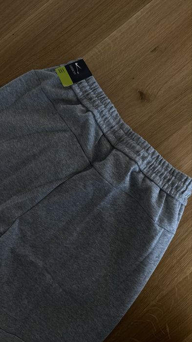 Штани Nike Tech Fleece сірого кольору