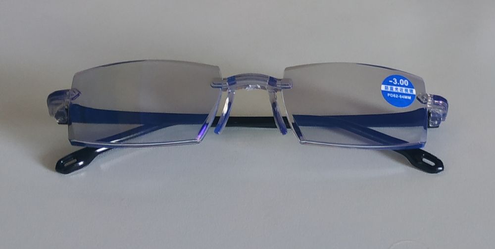 Очки с диоптриями -4/-2.5/-3 антибликовые, солнцеза́щитные