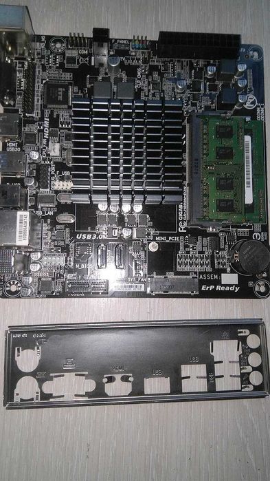 Комплект (мать проц озу) INTEL Сeleron-J1800 (2 x 2.58 GHz)  4 GB ОЗУ