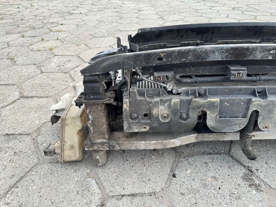 Peugeot 508 I 1.6 EHDi  pas przedni kompletny chłodnice belka pod zderzak przód maskownica wzmocnienie górne wentylator