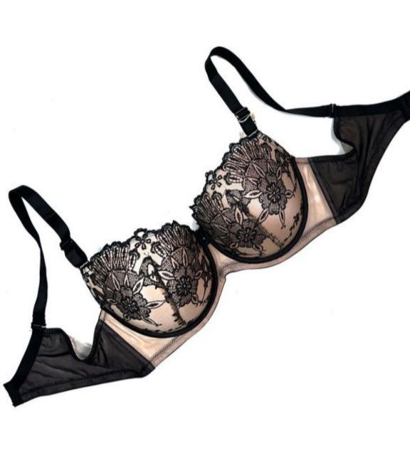 Koronkowy biustonosz push-up