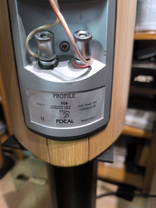 Colunas Focal Profile 908