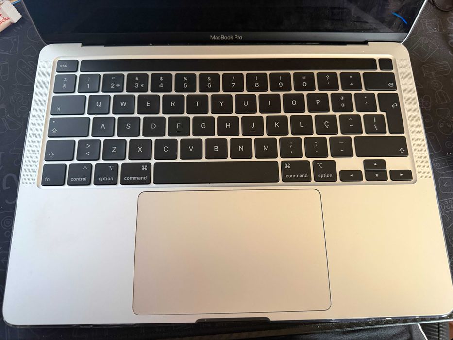 Vendo MacBook Pro (13 polegadas, 2020, quatro portas Thunderbolt 3)