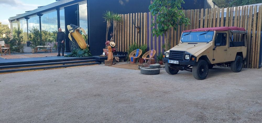 Aluguer de jeep UMM para eventos,casamentos, cerimónias, Filmagens.