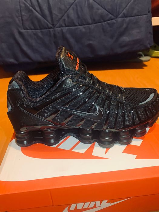 Nike Shox nova..