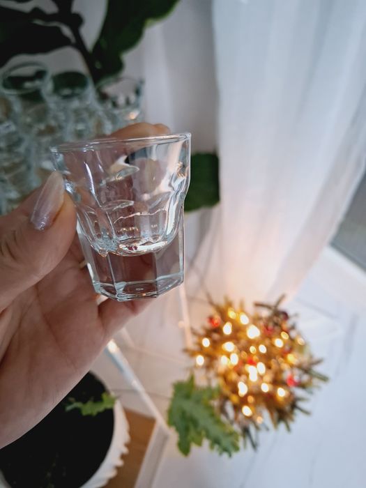 15 szt. kieliszki 40 ml do likieru wódki grube szkło