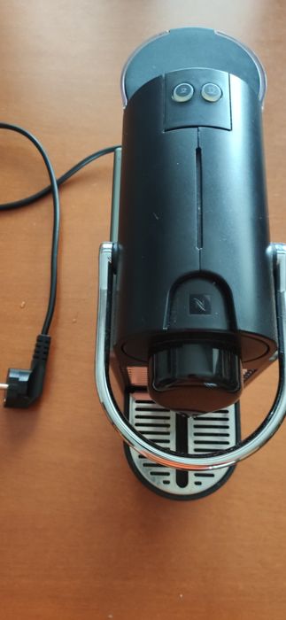 Nespresso Pixie usada